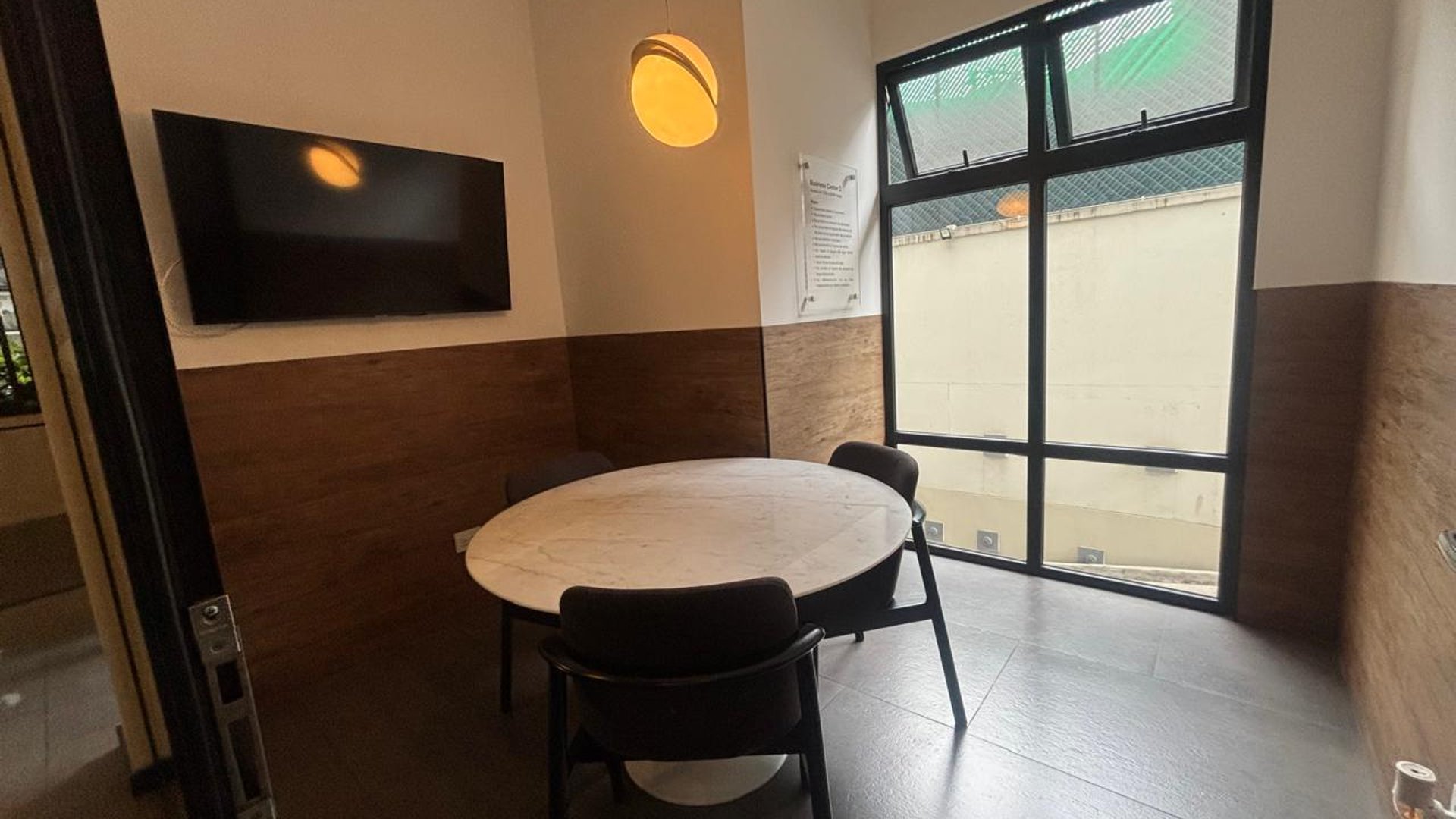Apartamento en Alquiler Edificio IQ10, zona 10 - Miniatura 18