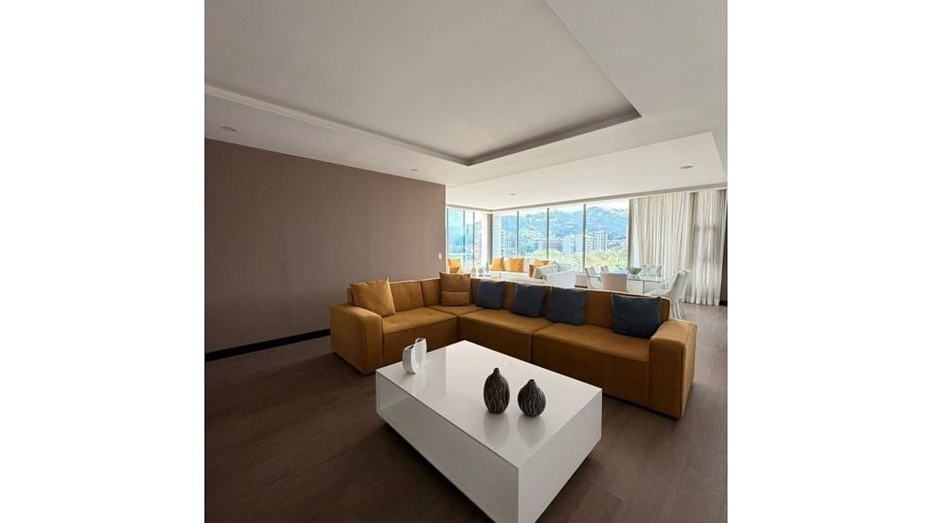 Apartamento de Lujo en Venta – Torre Caprese, Zona 15 - Miniatura 8