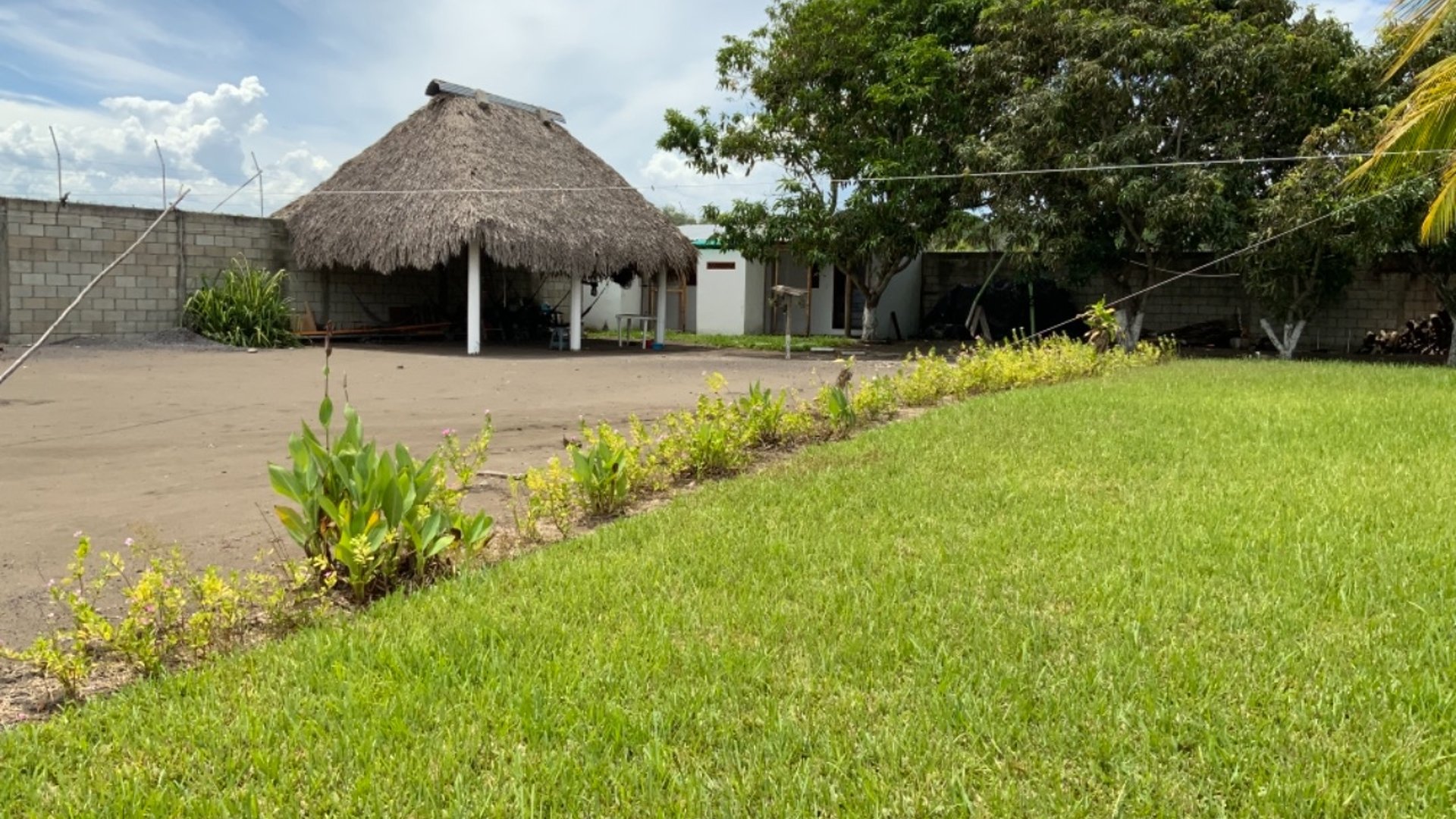 Casa en venta en Carretera a Hawai Monterrico, Chiquimulilla - Miniatura 6