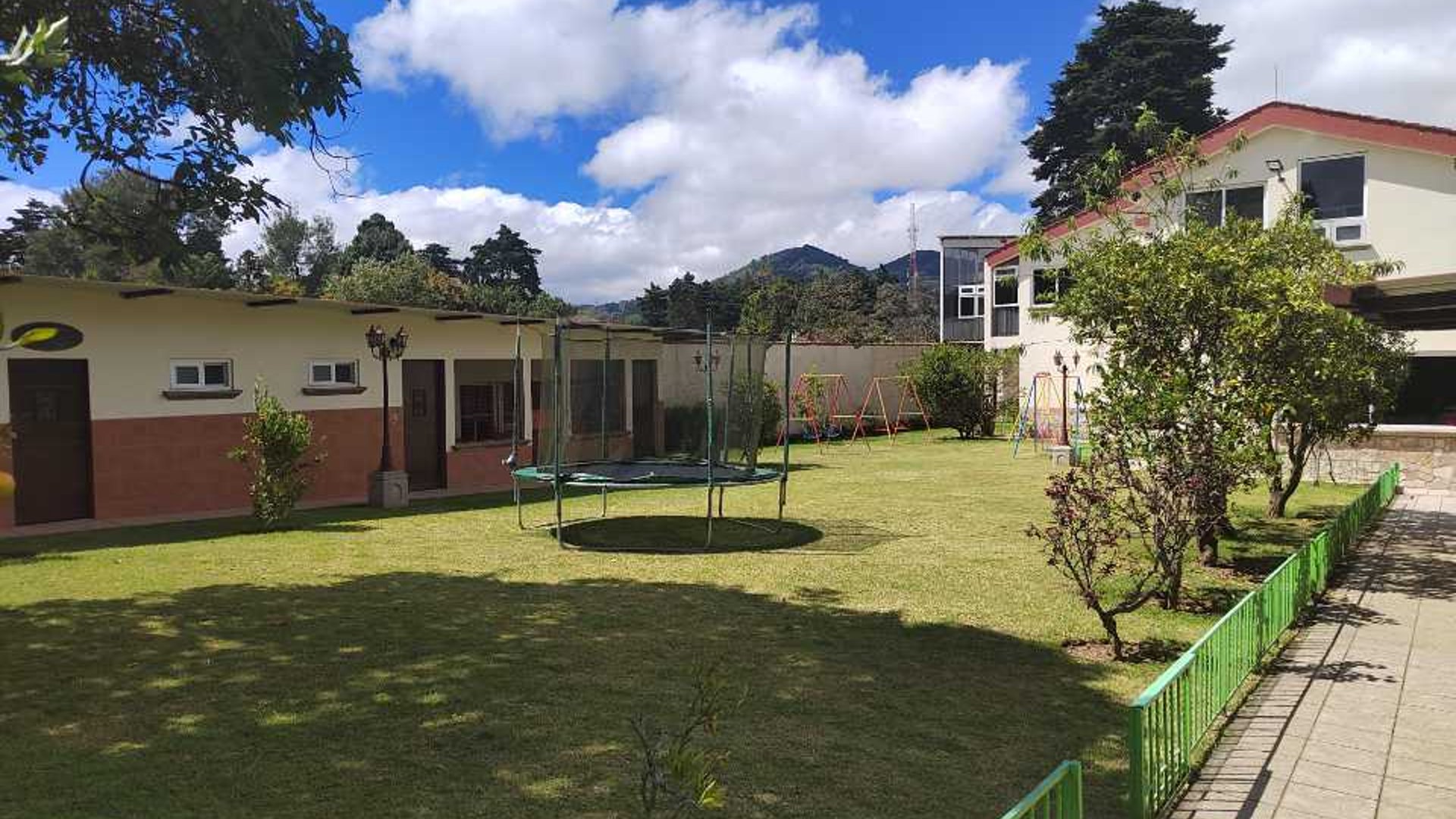 Vendo Casa en San Lucas Sacatepéquez - Miniatura 6
