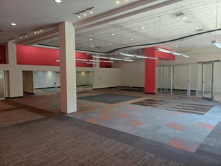 RENTA DE LOCAL COMERCIAL , OFICINAS Y SHOWROOM | ZONA 10 - 3