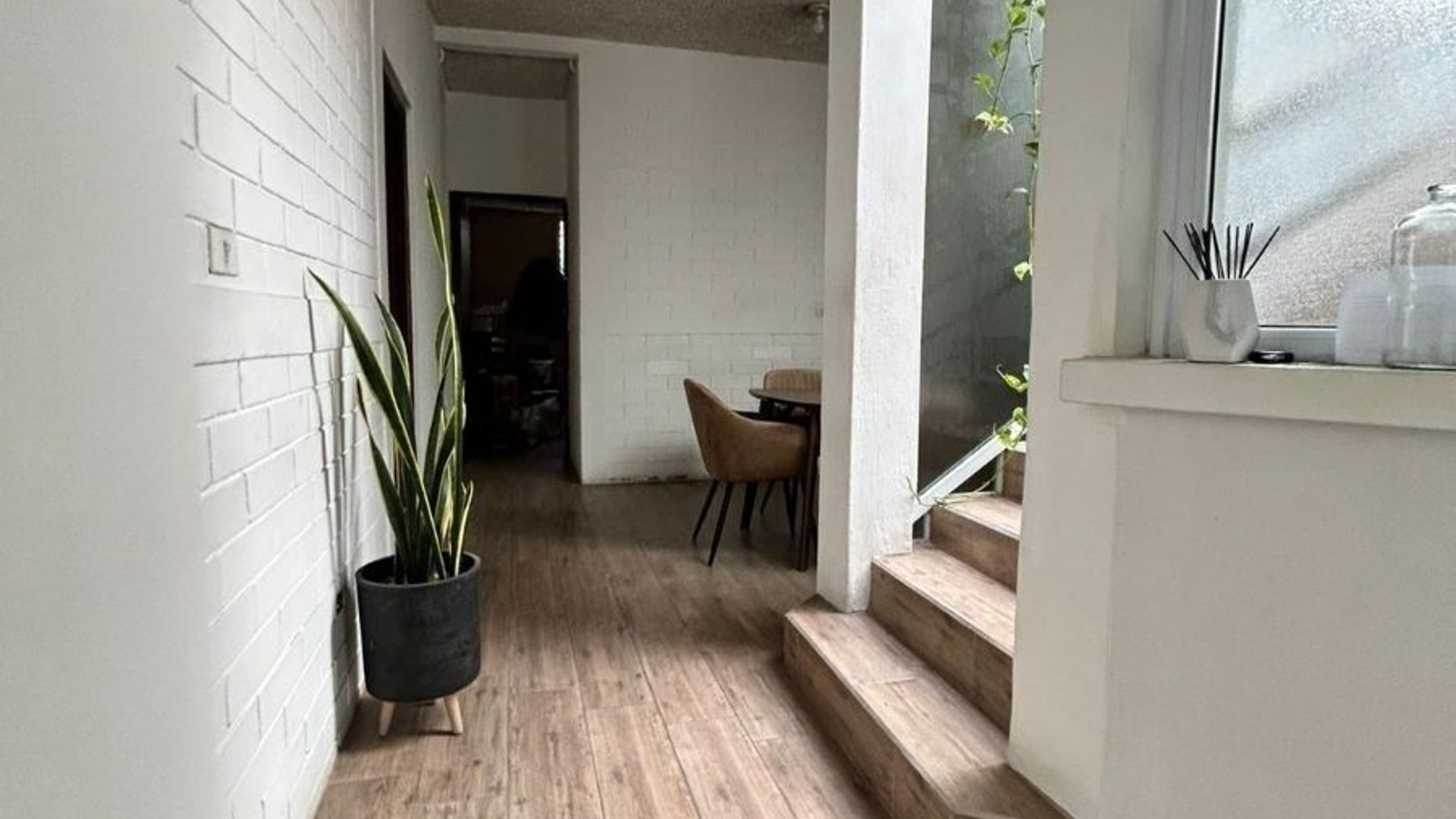 VILLA LINDA 2 / Casa en renta , zona 7 - Miniatura 4
