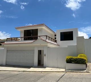 *Venta de casa 4 Dormitorios en Terravista Km 16.5 Carr. a Olmeca*