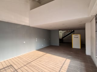 Local Comercial en el limite de Zona 10 y Zona 15 - 3