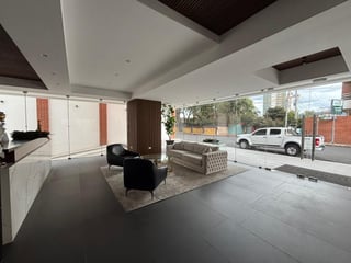 Apartamento en Venta en Edificio Moretti, zona 10 - 2