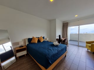 RENTA Apartamento Amueblado y Equipado Zona 12 Edificio Vistares - 4
