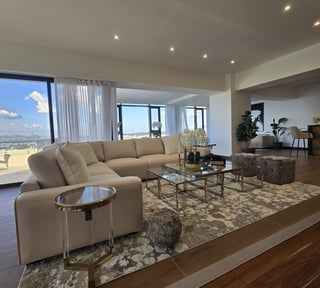 Exclusivo Penthouse en Venta Zona 10 Guatemala