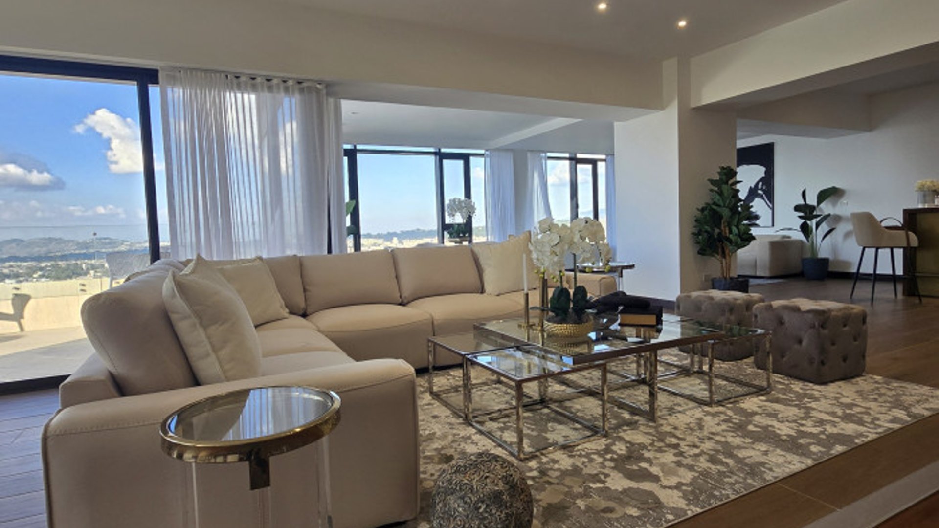 Exclusivo Penthouse en Venta Zona 10 Guatemala