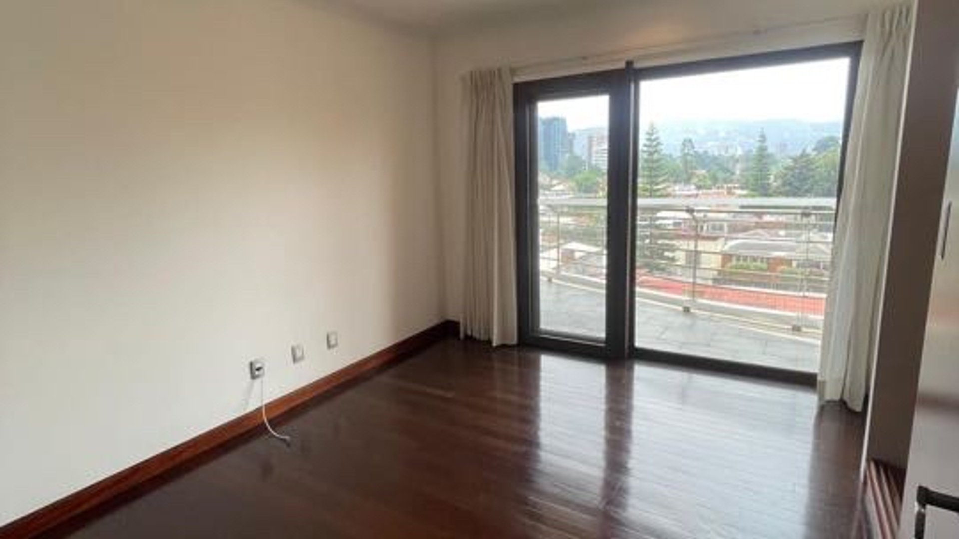 ALQUILER DE AMPLIO Y LINDO APARTAMENTO - TADEUS, ZONA 14 - Miniatura 19