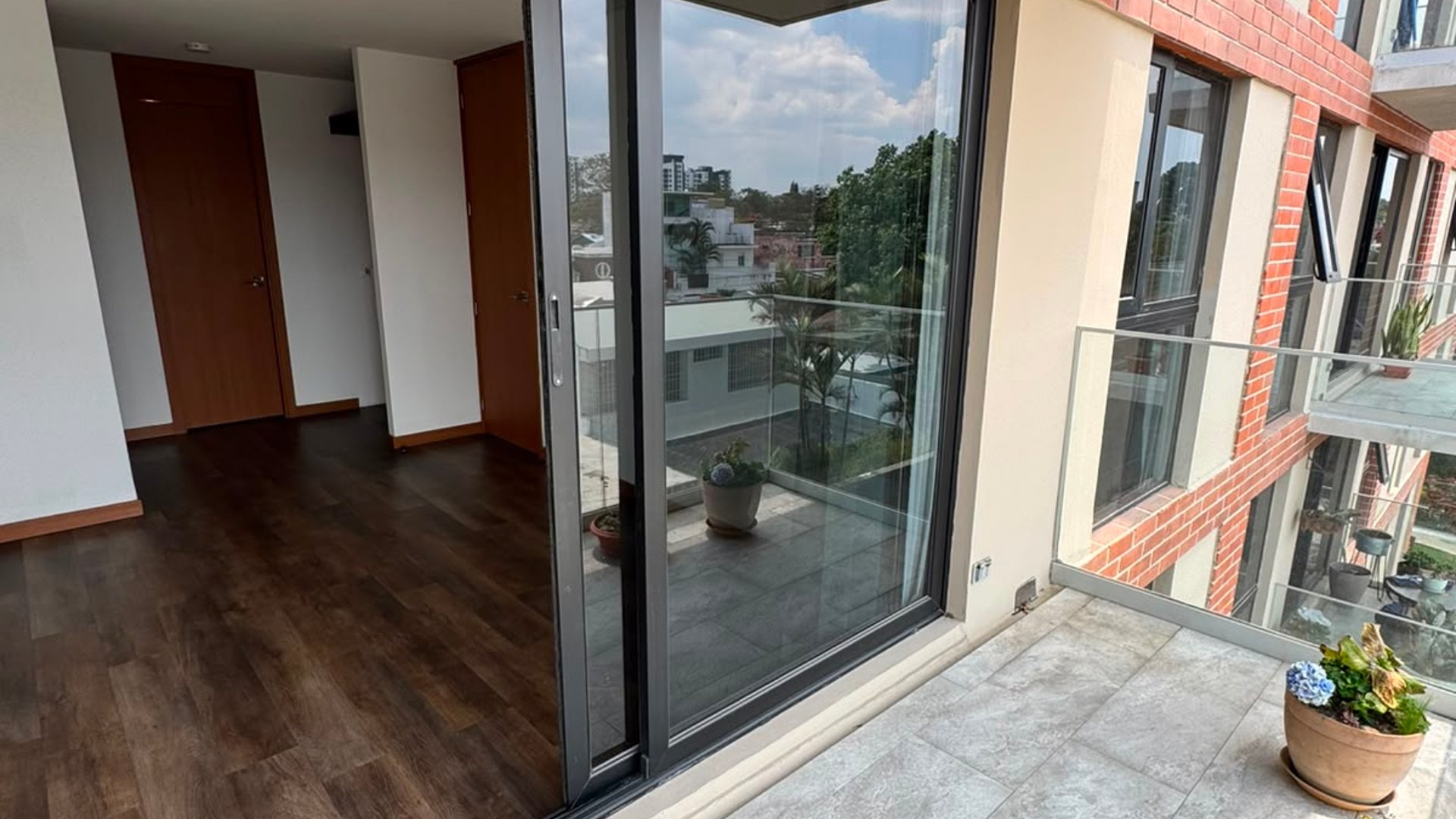 Apartamento en venta en Edificio Vidalta zona 11 - Miniatura 5
