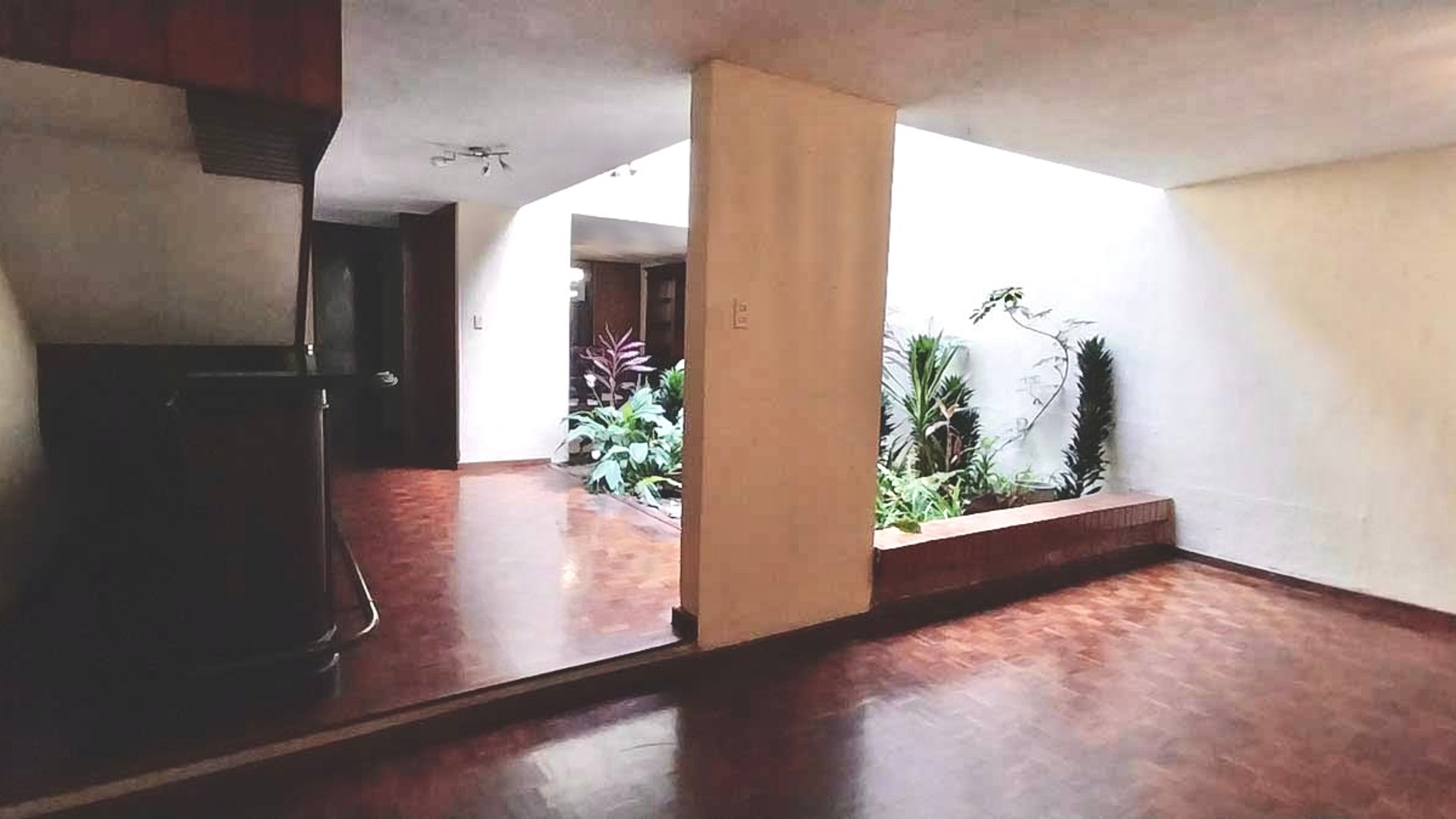 Casa amplia en renta, Condominio La Pradera, zona 10 - Miniatura 4