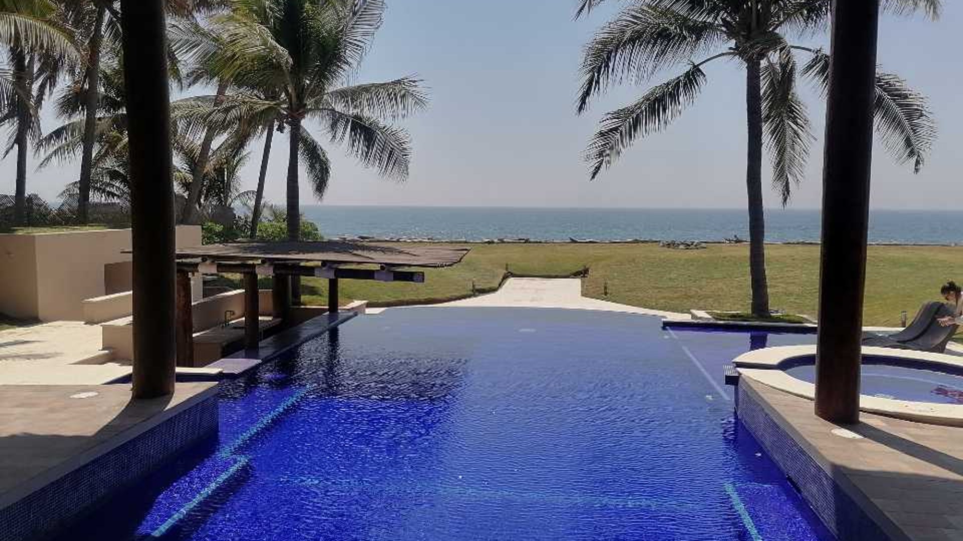 Vendo Hermosa Casa en Monterrico