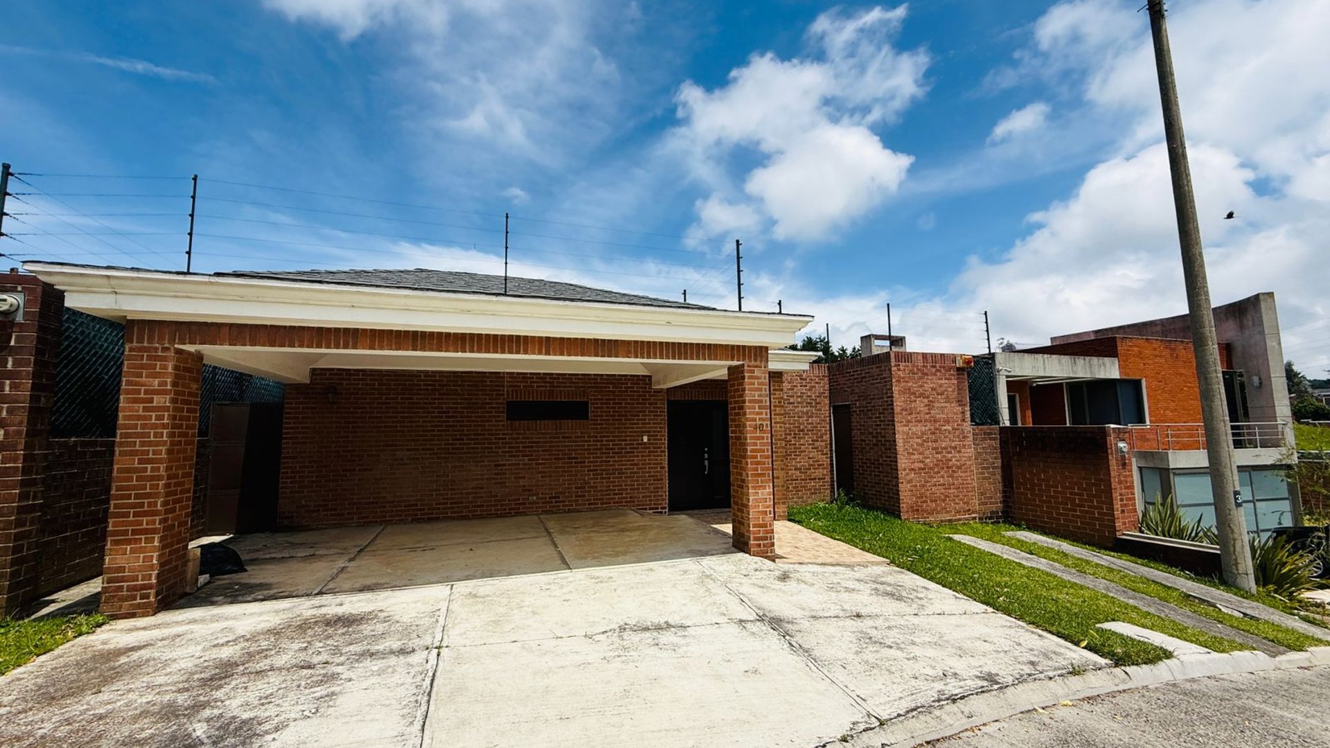 VENTA DE LINDA CASA DE 1 NIVEL - BUENAFUENTE, KM 16.5 CES