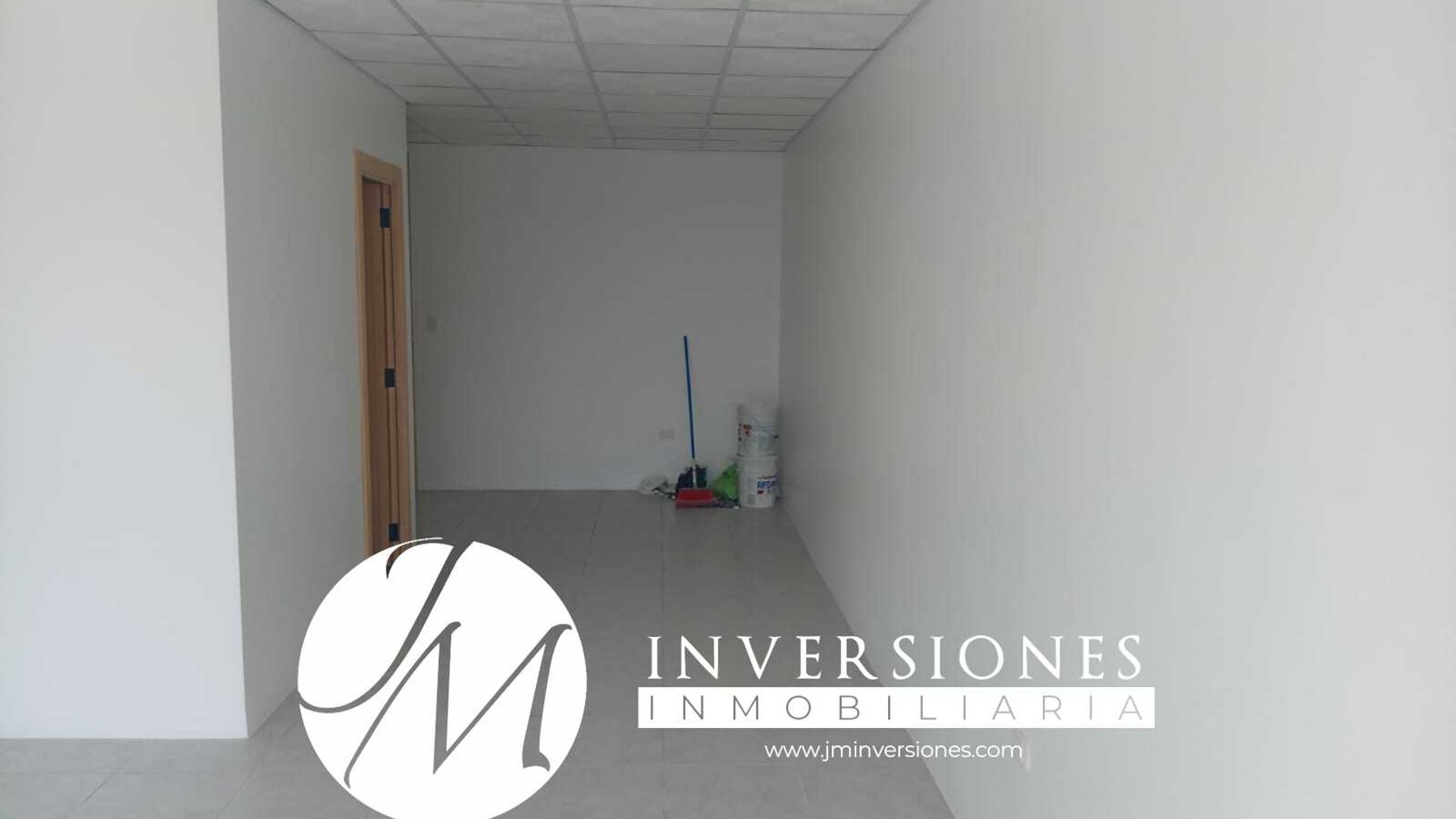 Oficina en Renta Zona 10 - Miniatura 4