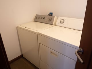 Apartamento remodelado y amueblado en renta, TorreNova zona 13 - Image 13