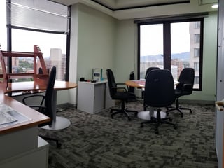 En Venta oficinas Alquiladas en zona 10 Guatemala - 3