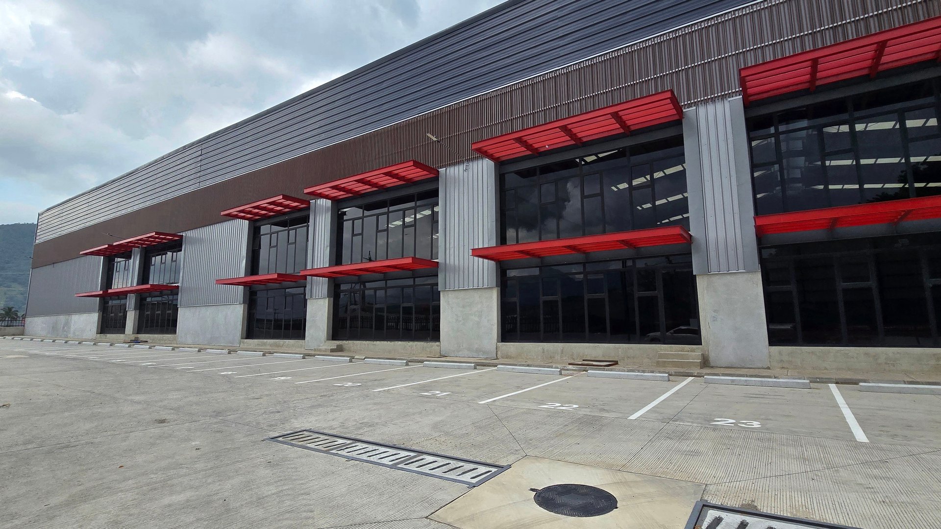 Bodega comercial en renta en Amatitlán a estrenar - Image 1