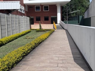 EDIFICIO EN RENTA 20 CALLE ZONA 10 - 2