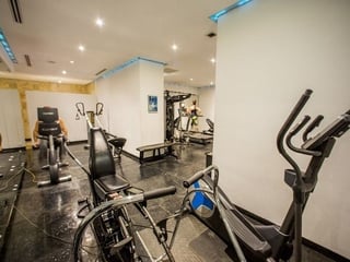 Apartamento en venta zona 10 - Image 11