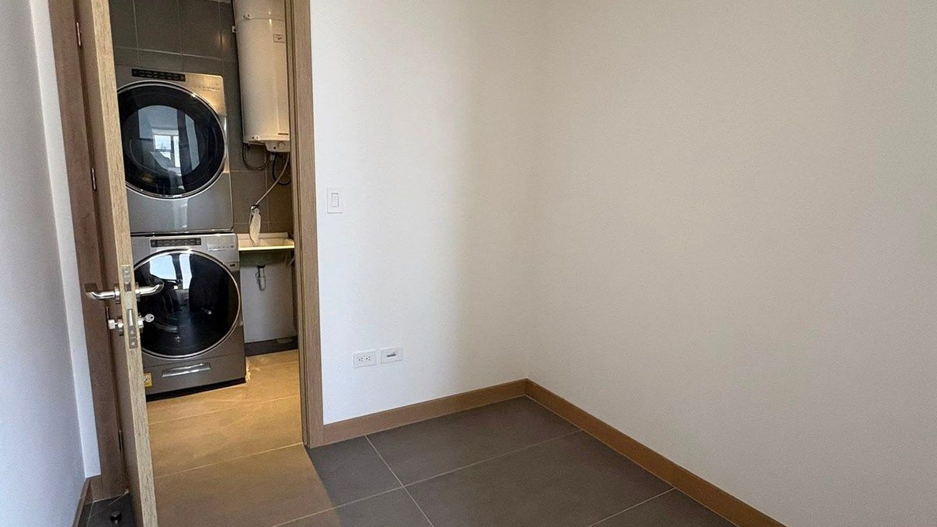 Apartamento en Alquiler  Edificio Torre Vertic Zona 14 - Miniatura 24