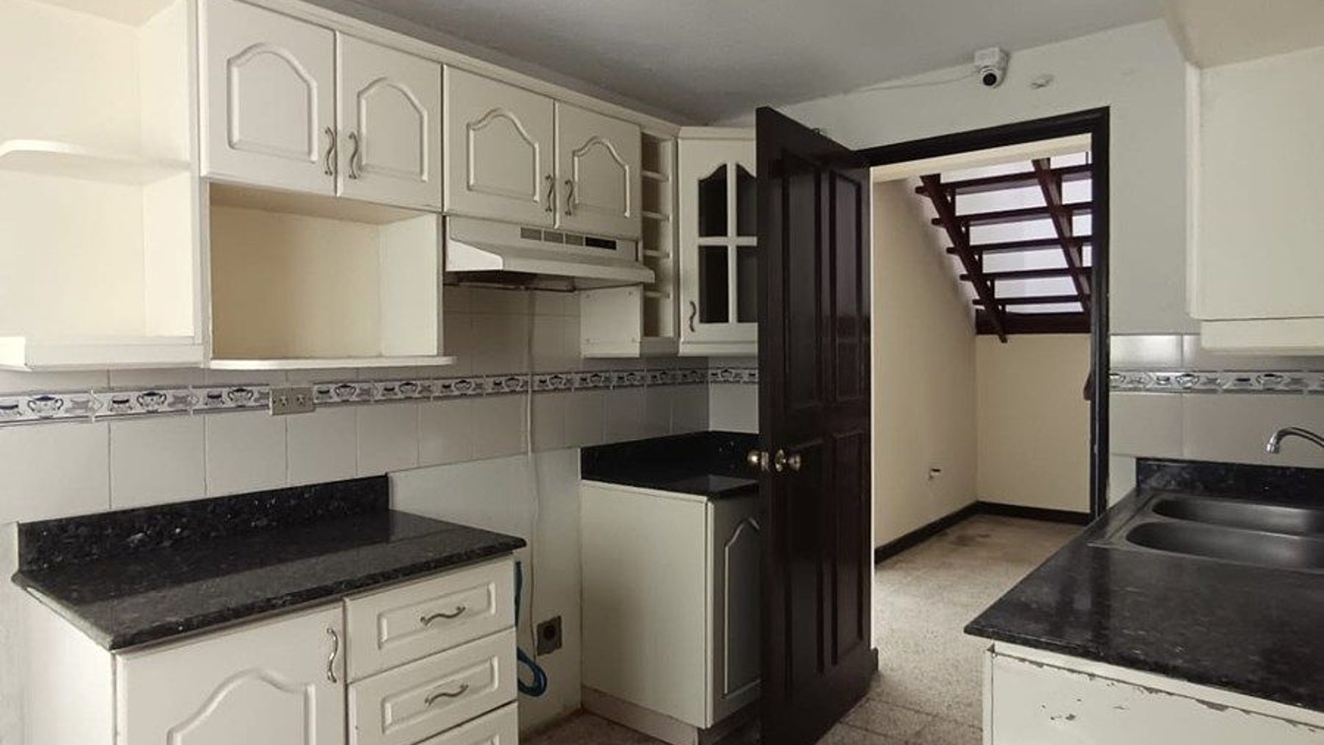 Casa en VENTA zona 12 dentro de Condominio - Miniatura 3
