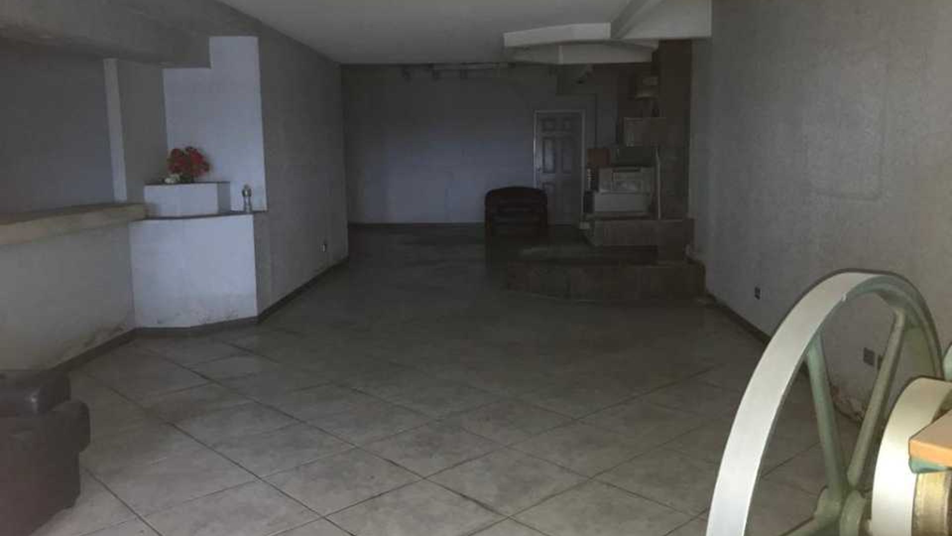 EDIFICIO DE CUATRO NIVELES  EN VENTA EN ZONA 5,.Excelente Ubicación . - Miniatura 10