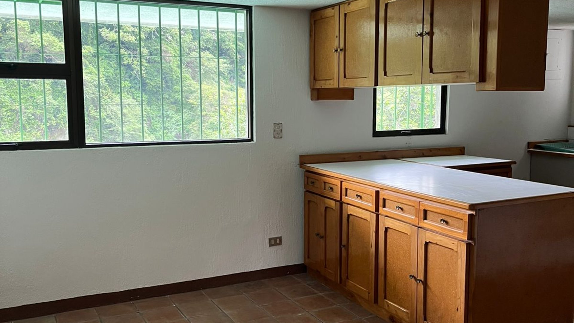 Apartamento en alquiler - zona 11, Las Charcas - Miniatura 9