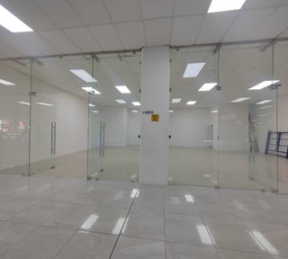 LOCAL EN RENTA - CENTRO COMERCIAL LOS CAPITOL ZONA 1