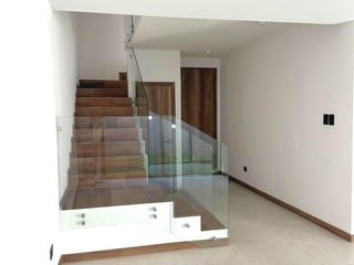 Casa con jardin privado en renta de 4 habitaciones en zona 16 Ref-5603 - 4