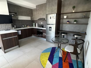 APARTAMENTO AMUEBLADO EN RENTA ZONA 10 - 4