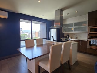 Venta apartamento en Zona 10 Guatemala - 3