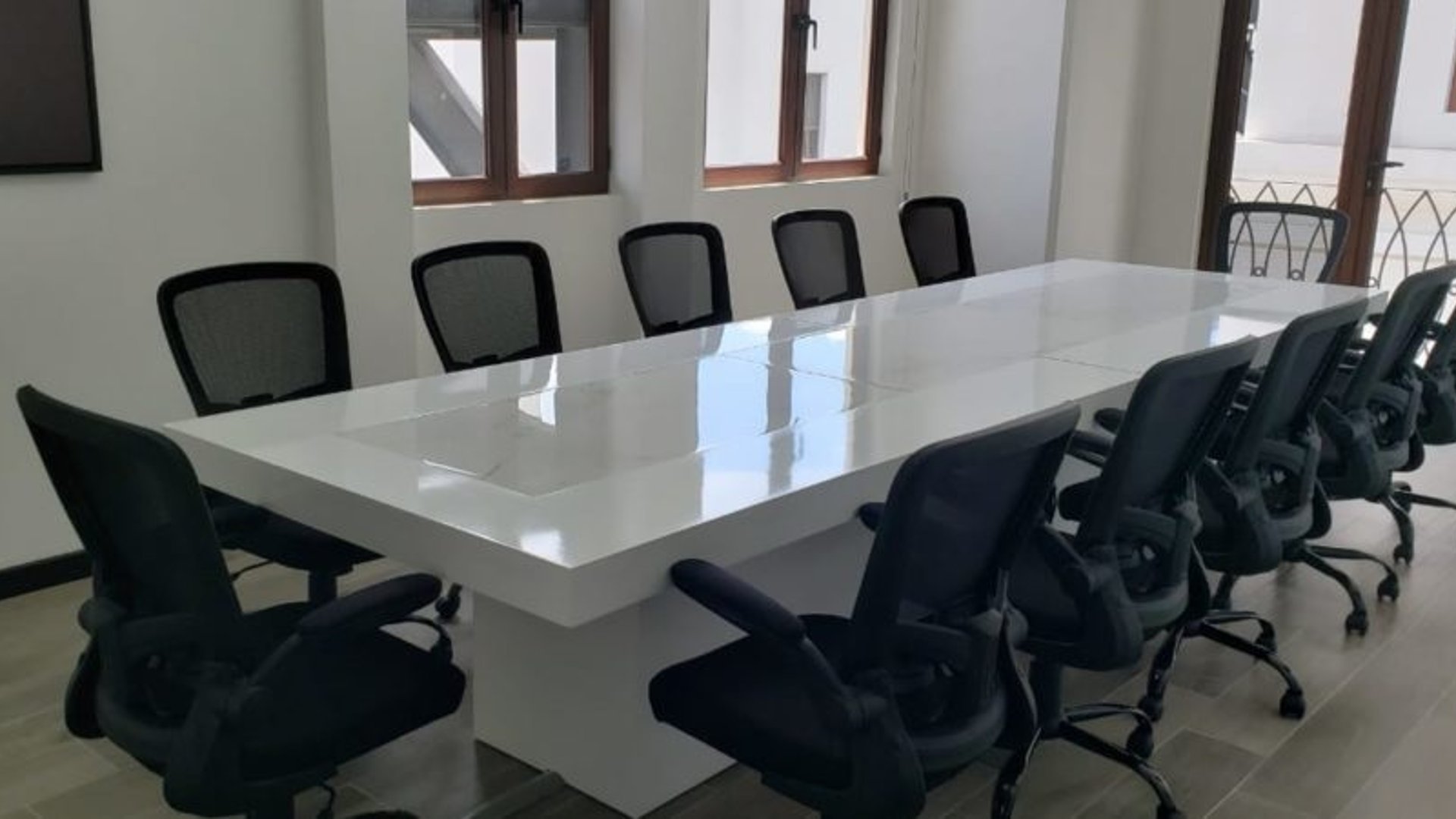 Alquilo Oficinas Virtuales Zona 16 Ciudad Cayala  - Miniatura 11