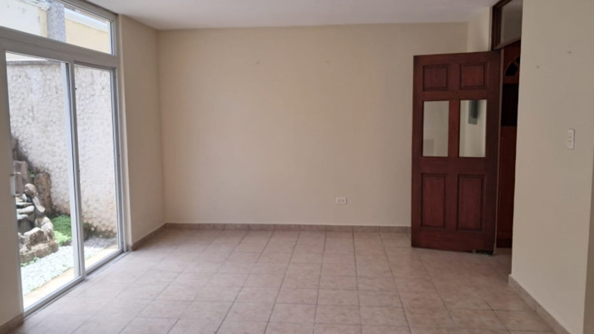 Casa en Venta Recidencial Entre Encinos Mixco - Miniatura 9