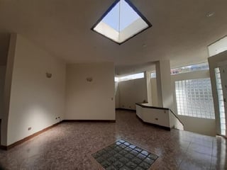 Mansión en Renta o Venta en Santa Catarina Pinula - 5