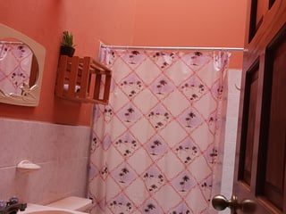 Venta de casa en Condominio San Marino II - Image 8