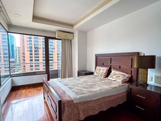 Apartamento de 2 dormitorios amueblado en zona 10 - 5