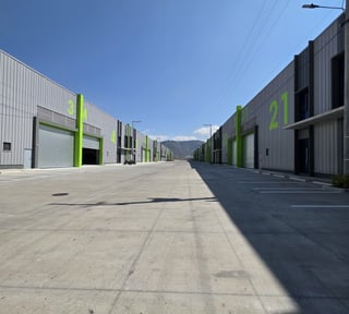 EN VENTA o RENTA Ofibodegas en Costruccion Amatitlan