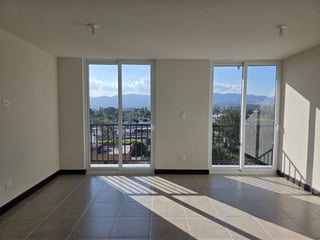 Apartamento en Renta zona 12, 3 habitaciones - 5