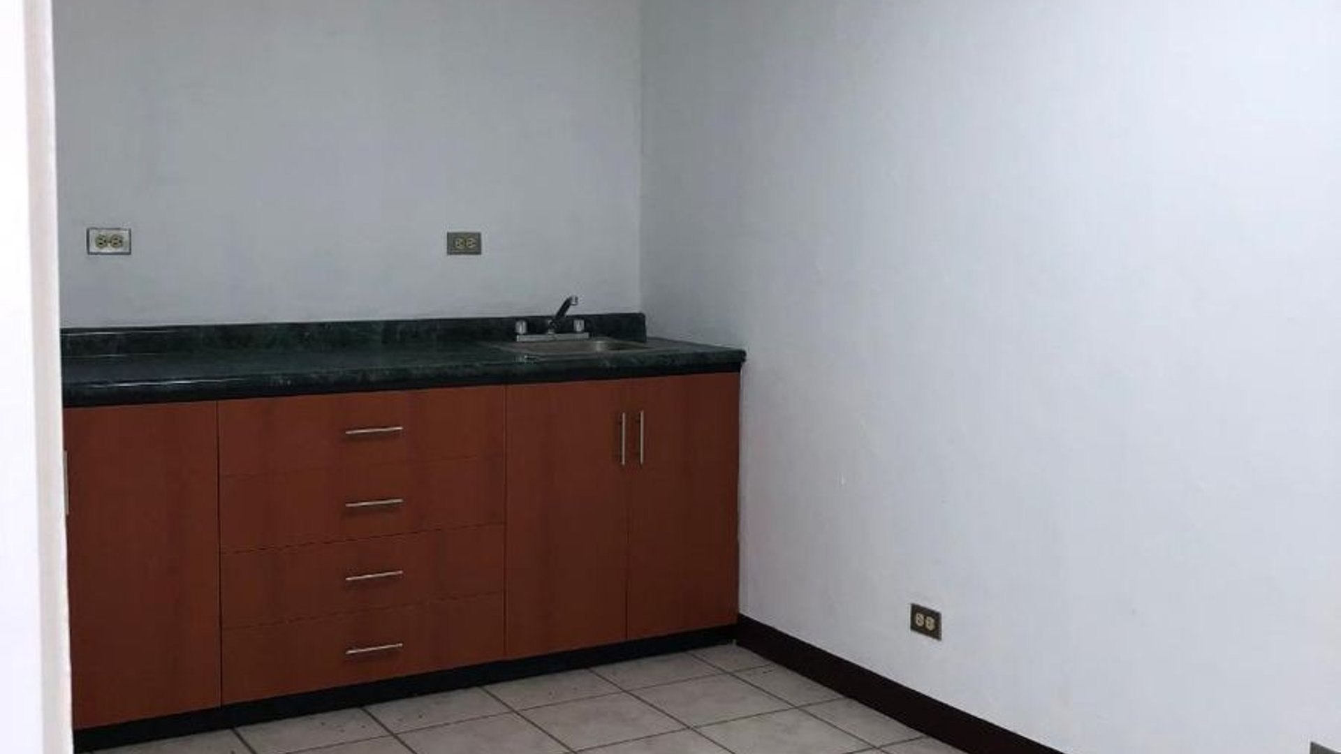 Edificio en ALQUILER en zona 10 - Miniatura 11