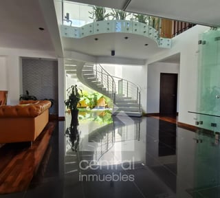 Casa inteligente exclusiva y moderna en renta en El Prado zona 10