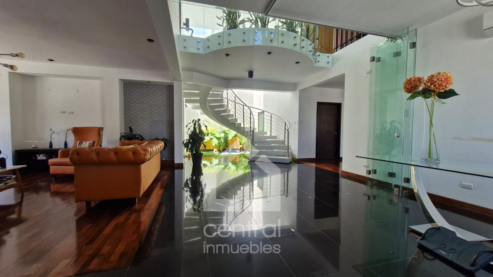 Casa inteligente exclusiva y moderna en renta en El Prado zona 10
