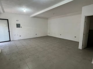 Local Comercial en el centro de Villa Nueva - 3