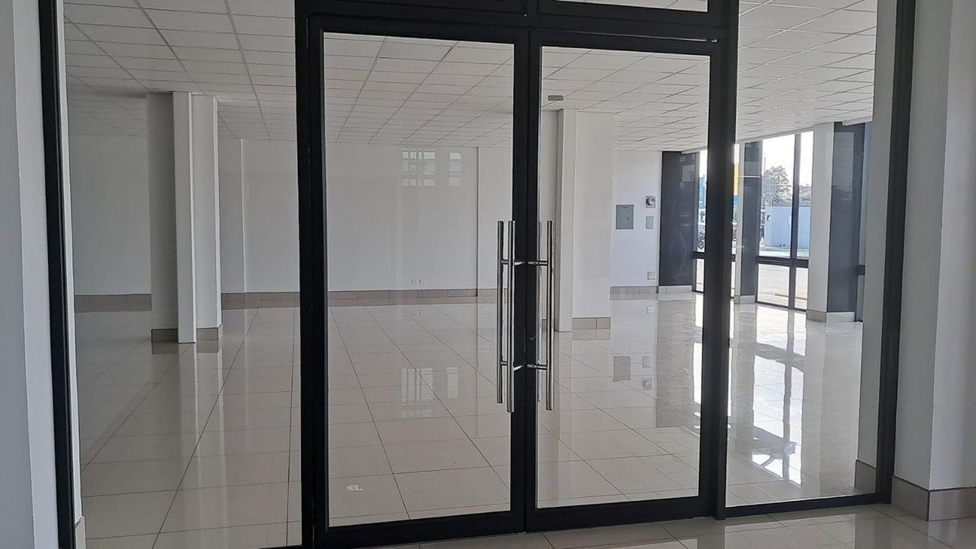 Local comercial en ALQUILER en San José Pinula - Miniatura 5