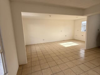 VENTA DE CASAS IDEAL PARA INVERSIÓN O VIVIENDA -  ZONA 18  - 2