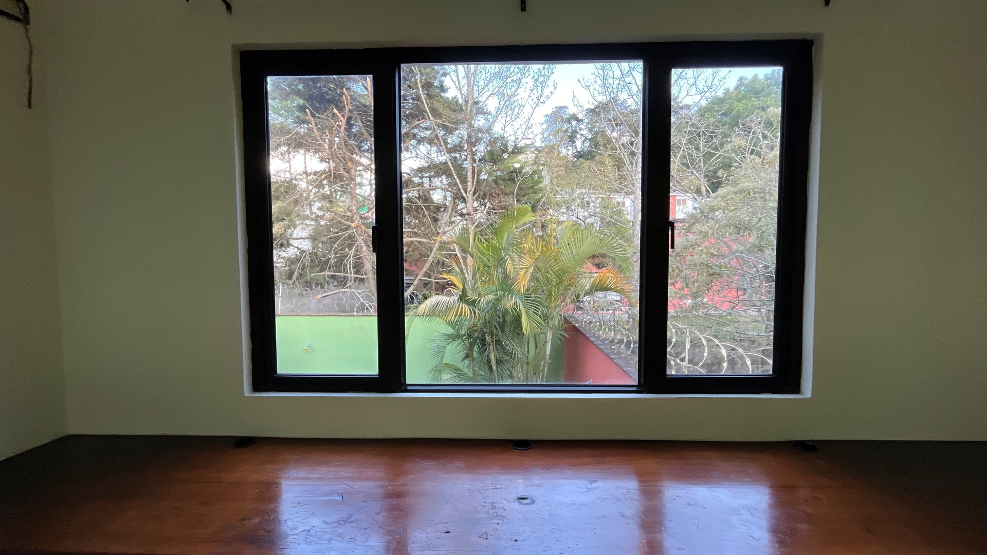 Casa grande en renta en zona 16 Kanajuyu 2 - Miniatura 18