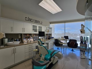RENTA Clínica Dental en Zona 10 Sixtino II - 4