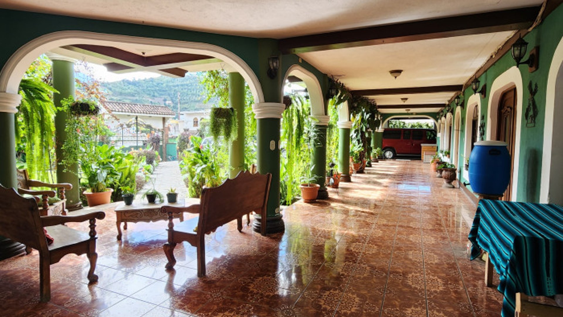 Hotel en venta muy cerca de Antigua Guatemala - Miniatura 14