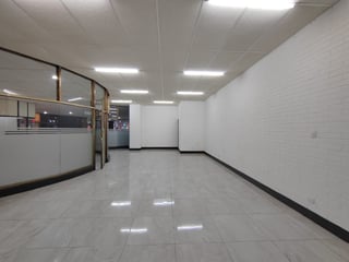 Local en Renta en Centro Comercial de zona 1 - 2