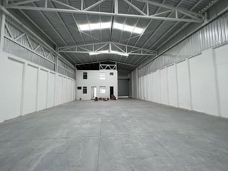 Alquiler  Ofibodegas Industrial Campestre 1 a un costado de Decocity - 2