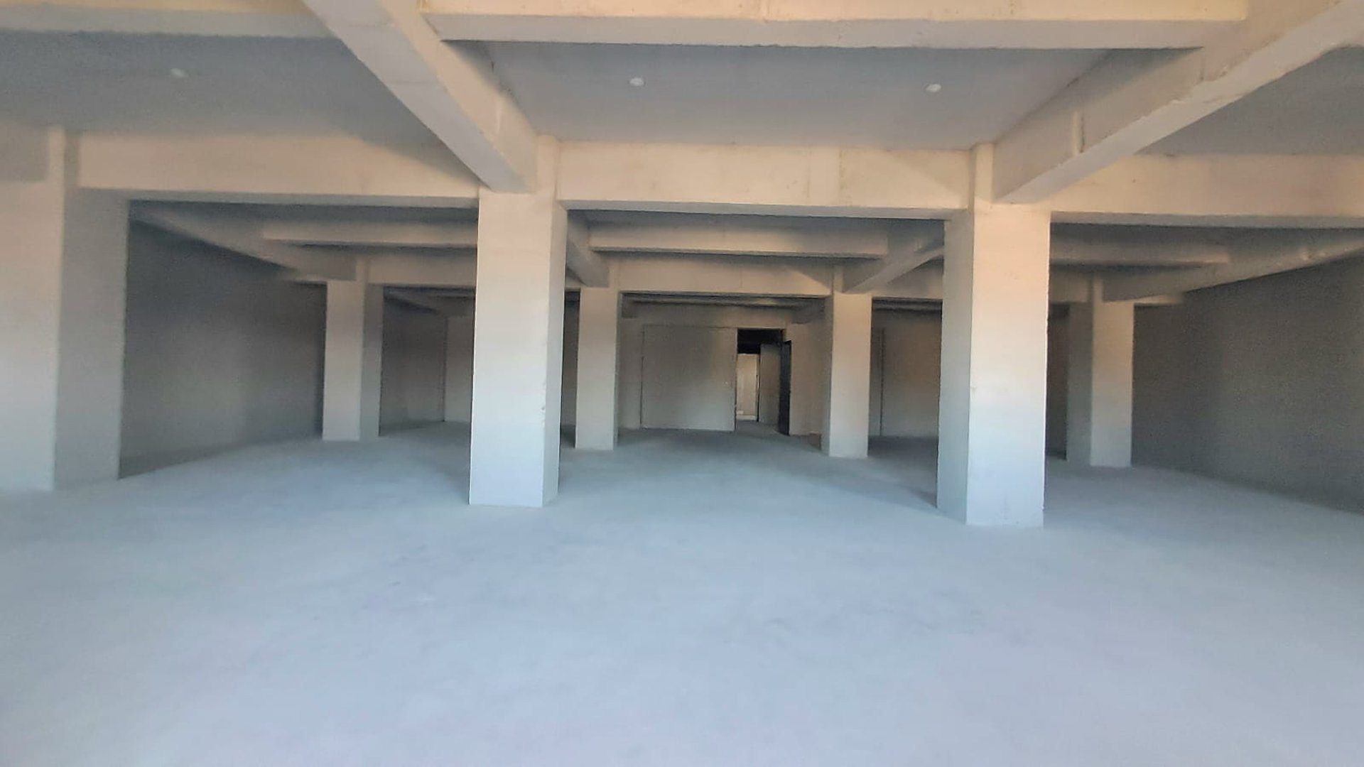 ???? BODEGAS EN RENTA – AVENIDA ELENA Y 20 CALLE | ZONA 1 - Miniatura 5